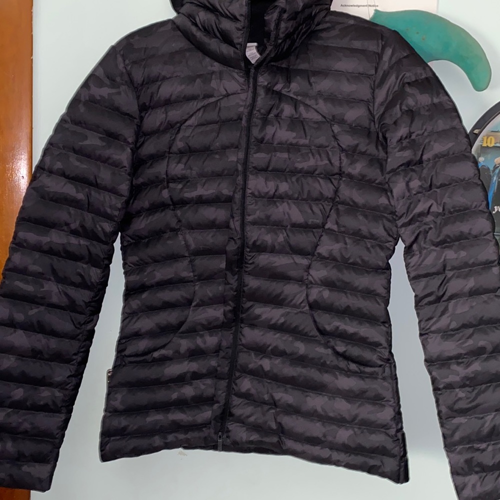 Lululemon light weight jacket camo jacket